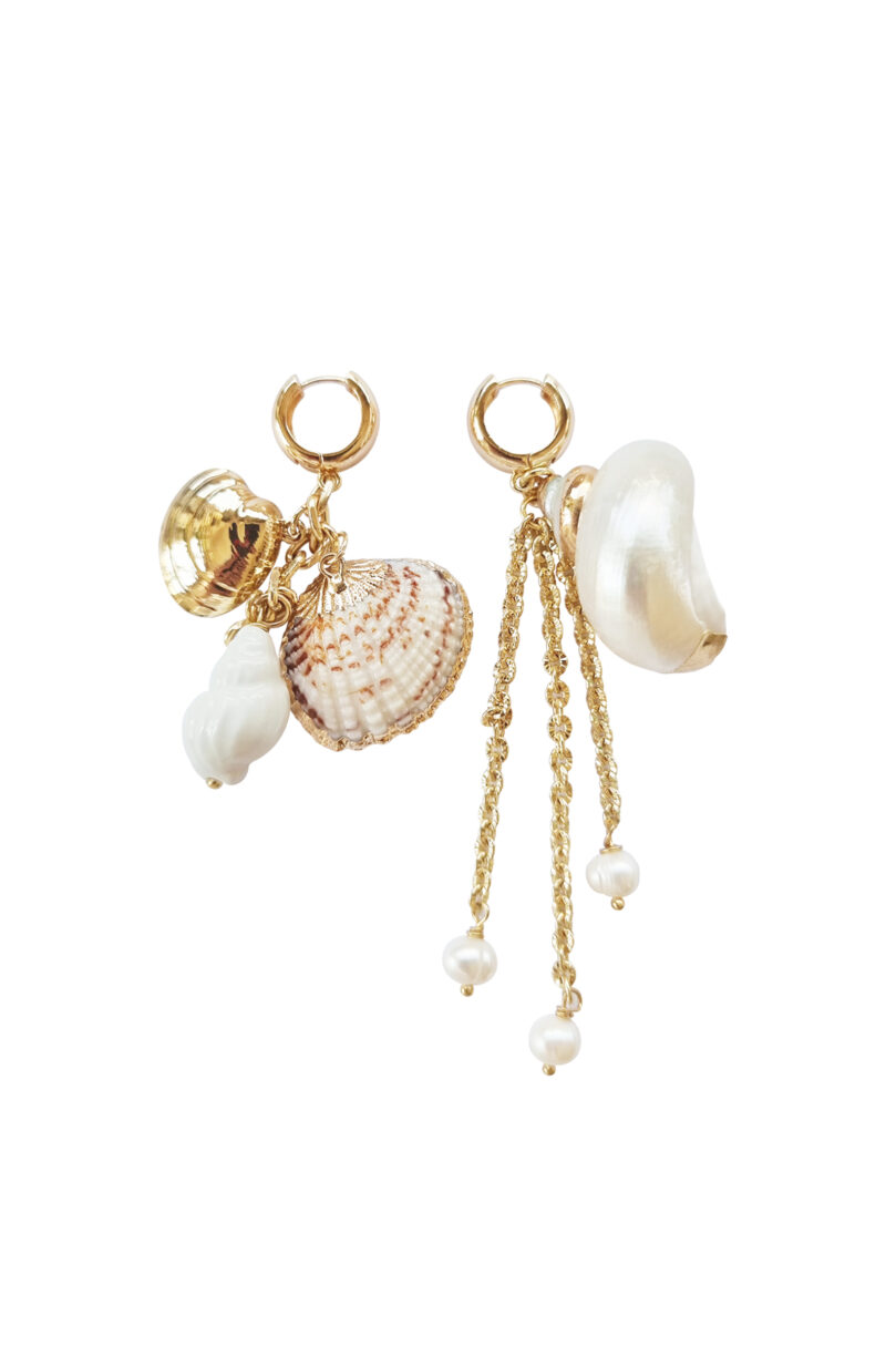 Mermaid asymmetric gold-plated earrings with shells and chains