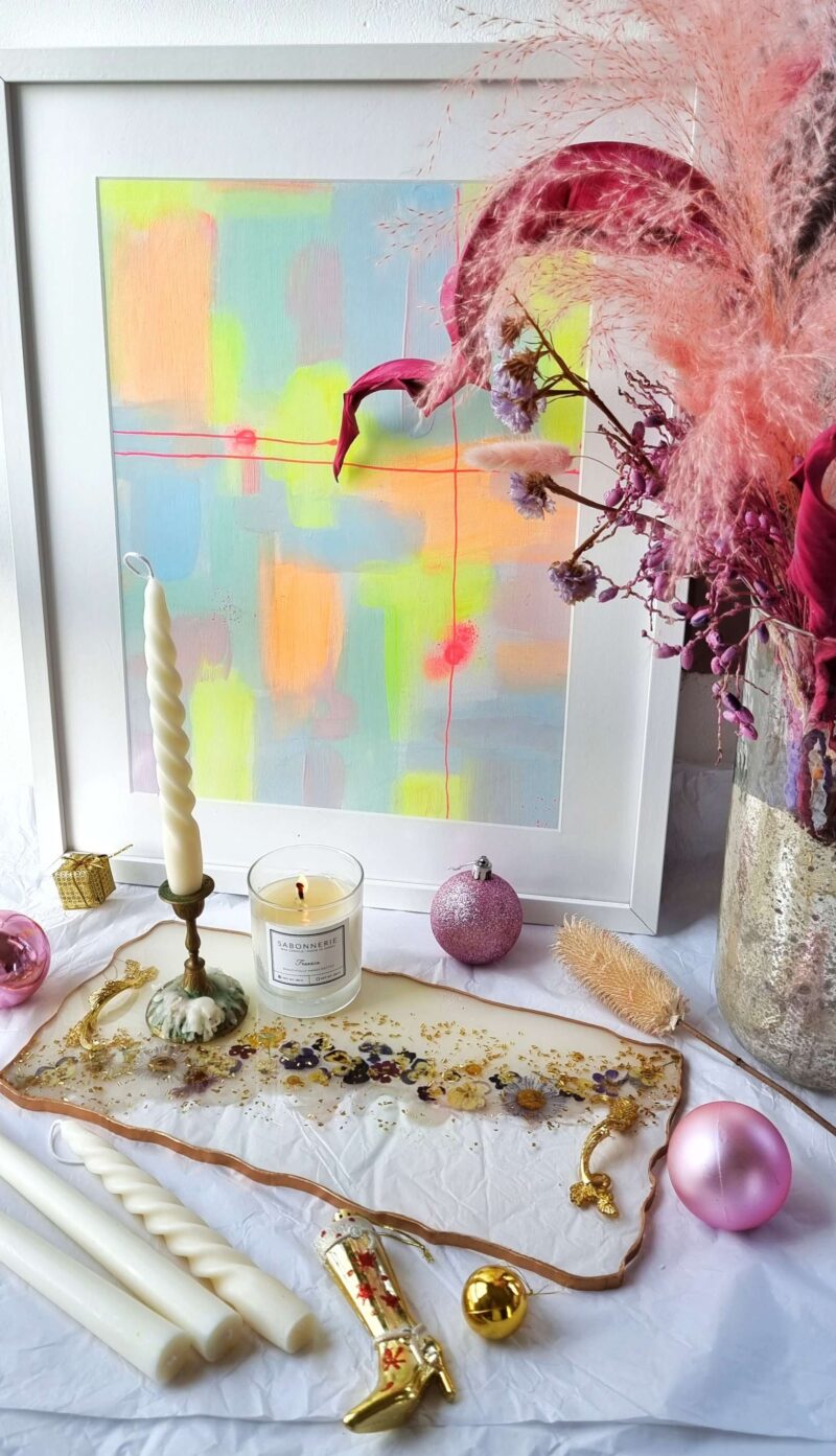 Decorative tray milk and transparent color